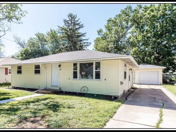 527 E WILSON AVENUE, Appleton, WI 54915