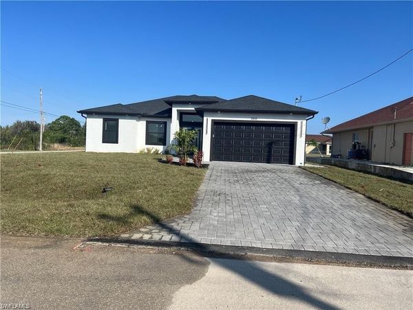 2911 27th ST SW, LEHIGH ACRES, FL 33976