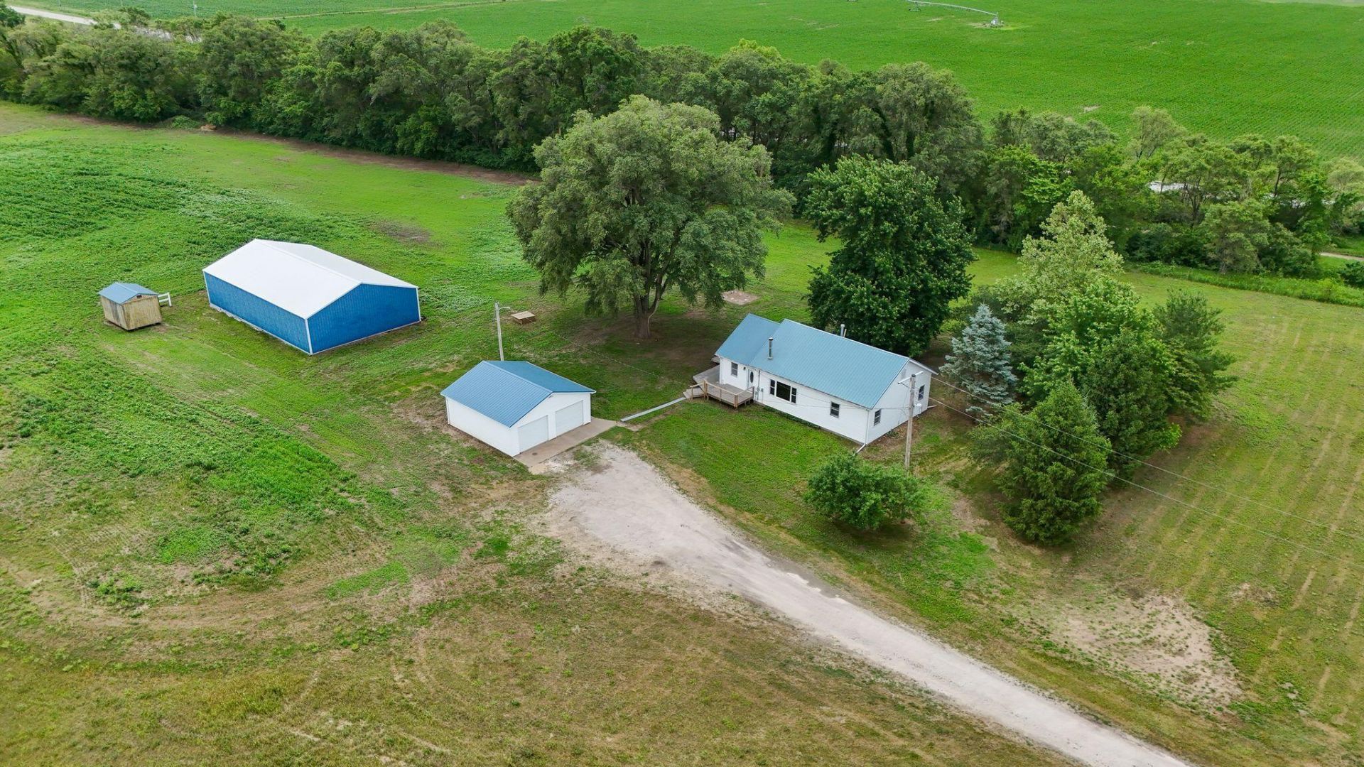 604 S Todds Ferry, Conesville, IA 52739 Main Photo