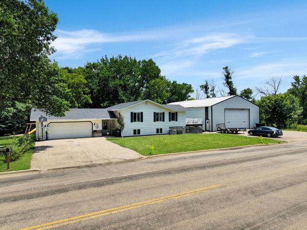 755 W 1st Street S, Cottonwood, MN 56229
