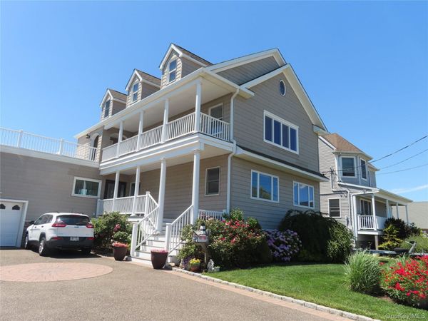 458 Little East Neck Road S, Babylon, NY 11702