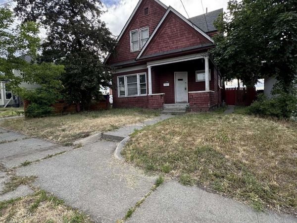 1220 N Madison St, Spokane, WA 99201