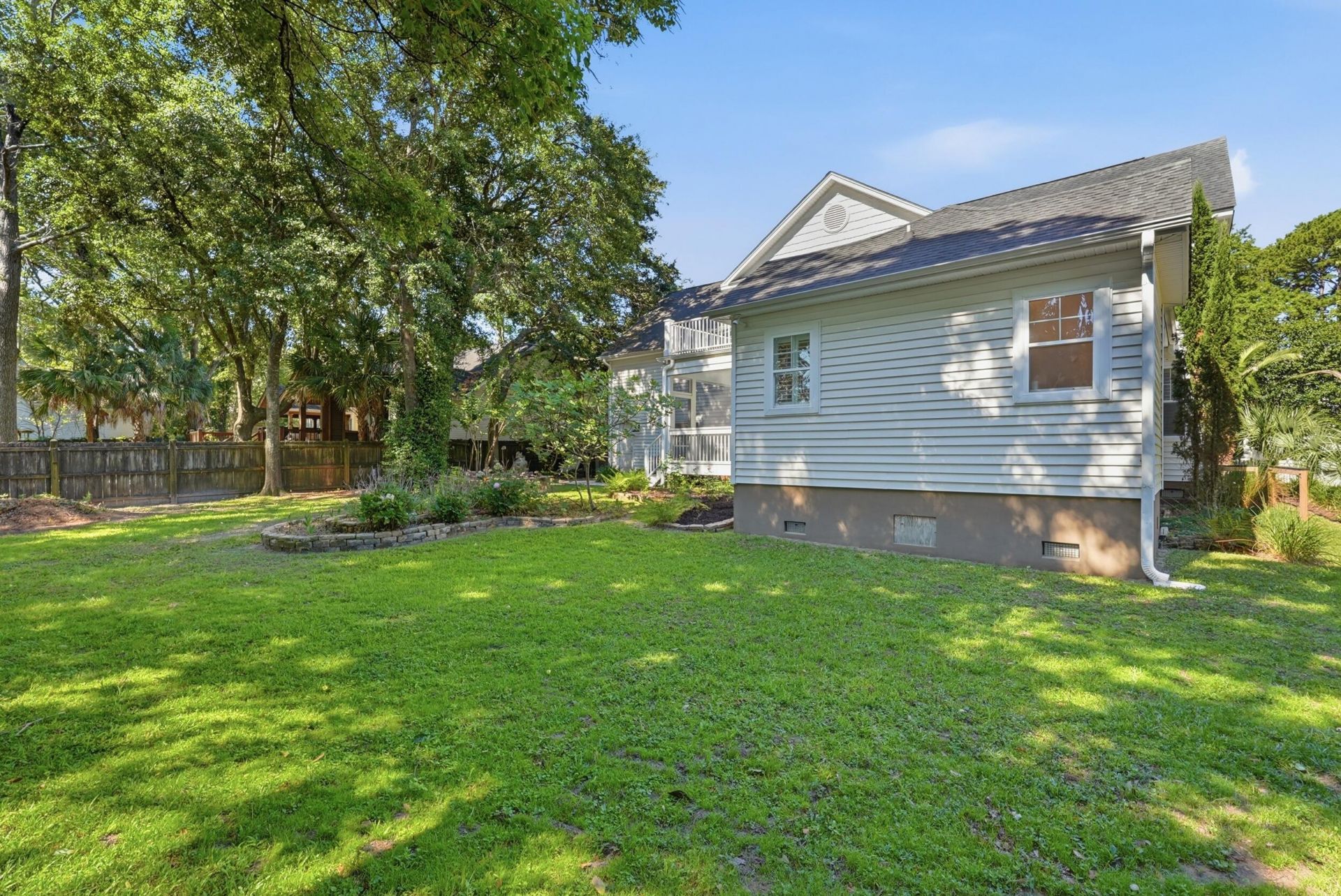 629 Bridlewood Lane Photo 32