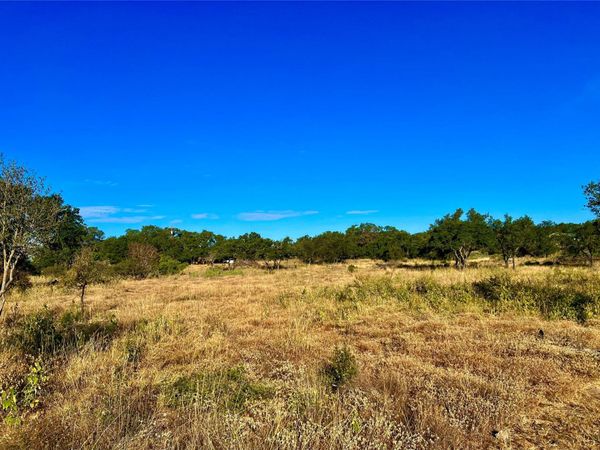 724 NOMAD DR , Spicewood, TX 78669