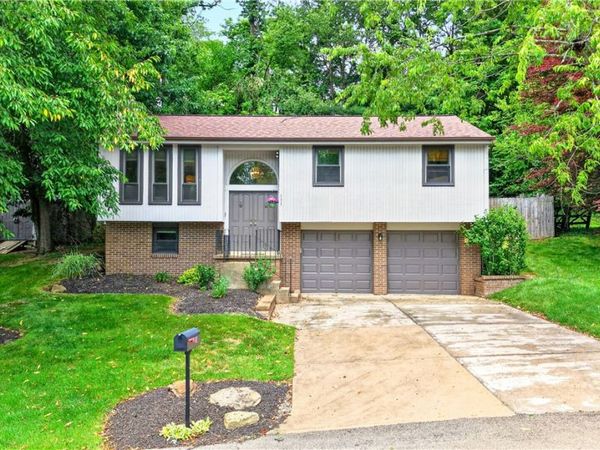 111 Meadow Ct , Pittsburgh, PA 15229