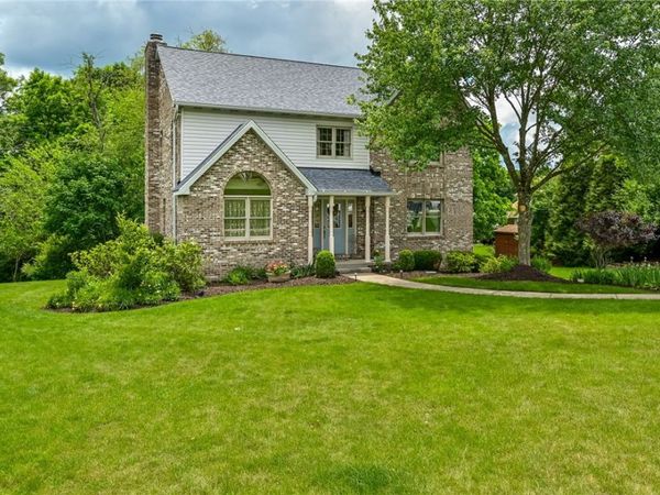 212 Whitehaven Dr, Gibsonia, PA 15044