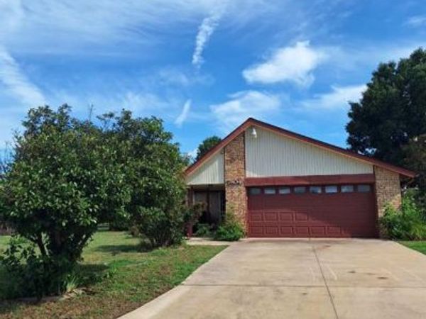 7804 NW Morrocco Drive, Lawton, OK 73505