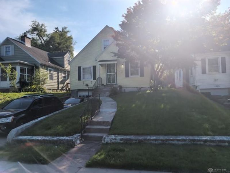 2221 Riverside Drive, Dayton, OH 45405 Photo 1