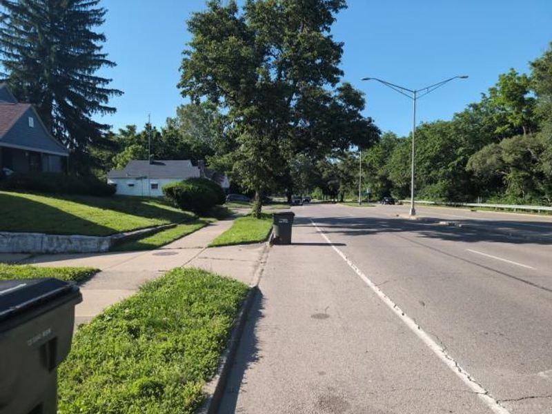 2221 Riverside Drive, Dayton, OH 45405 Photo 5