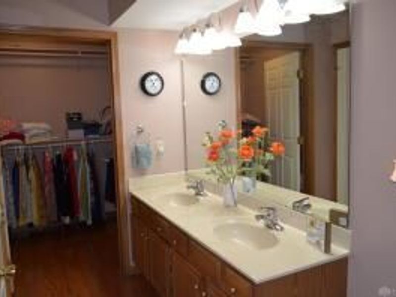 858 Trent Close, Springfield, OH 45503 Photo 12