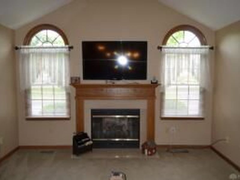 858 Trent Close, Springfield, OH 45503 Photo 4