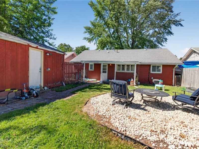 4272 Brockley Avenue, Sheffield Lake, OH 44054 Photo 10