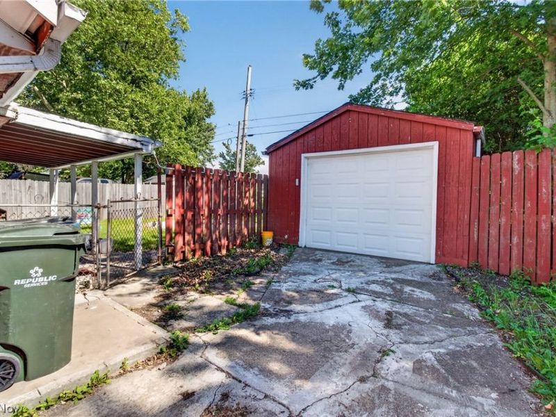 4272 Brockley Avenue, Sheffield Lake, OH 44054 Photo 5