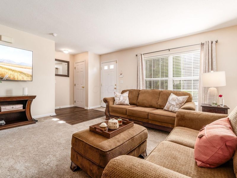 5766 High Rock Drive , Westerville, OH 43081 Photo 6