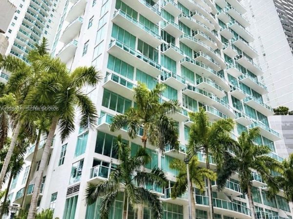 Unit 2011, Miami, FL 33131