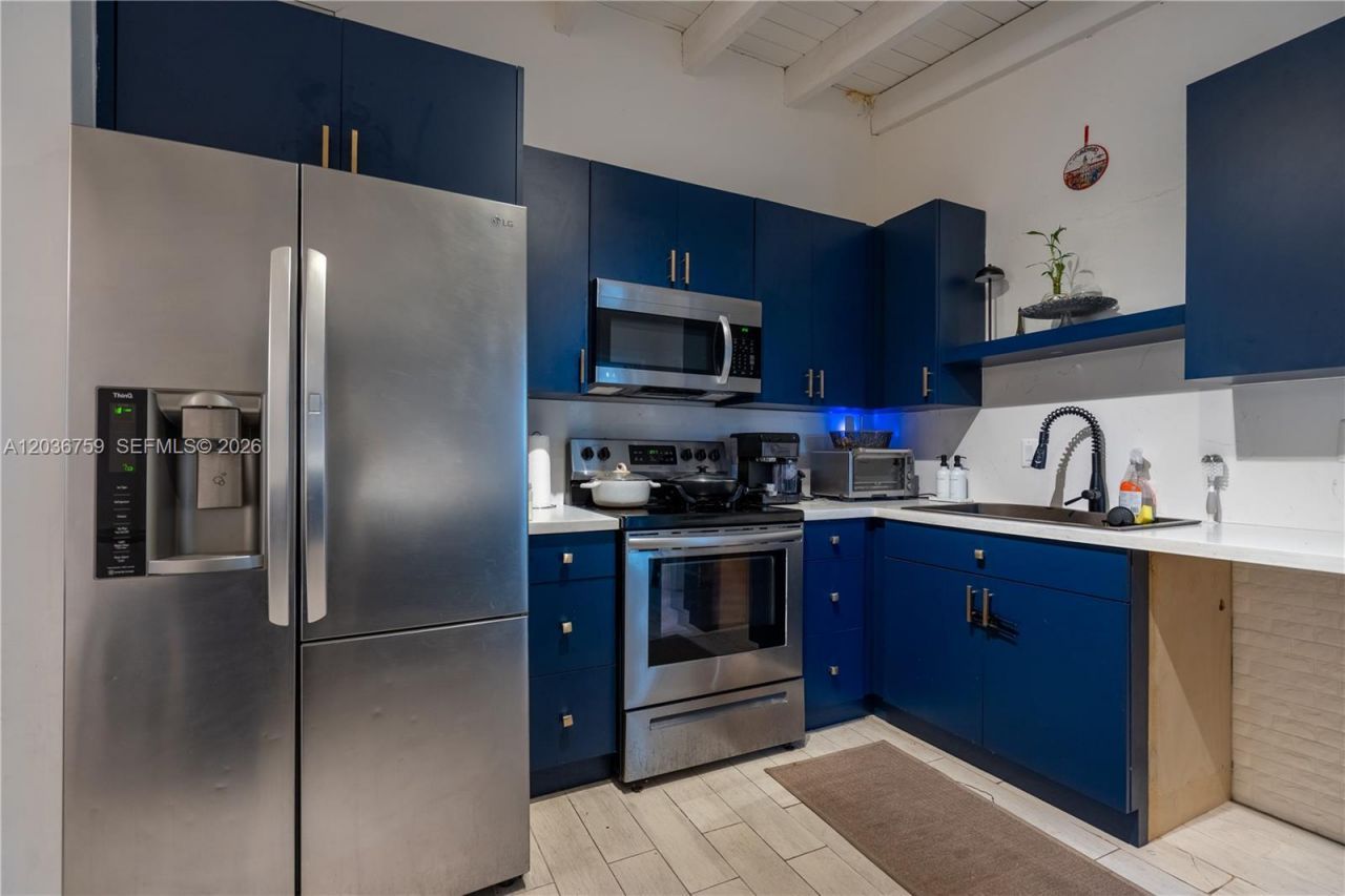 1260 NE 153rd St , North Miami Beach, FL 33162 Photo