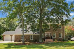 1154 Plantation Lane photo 4