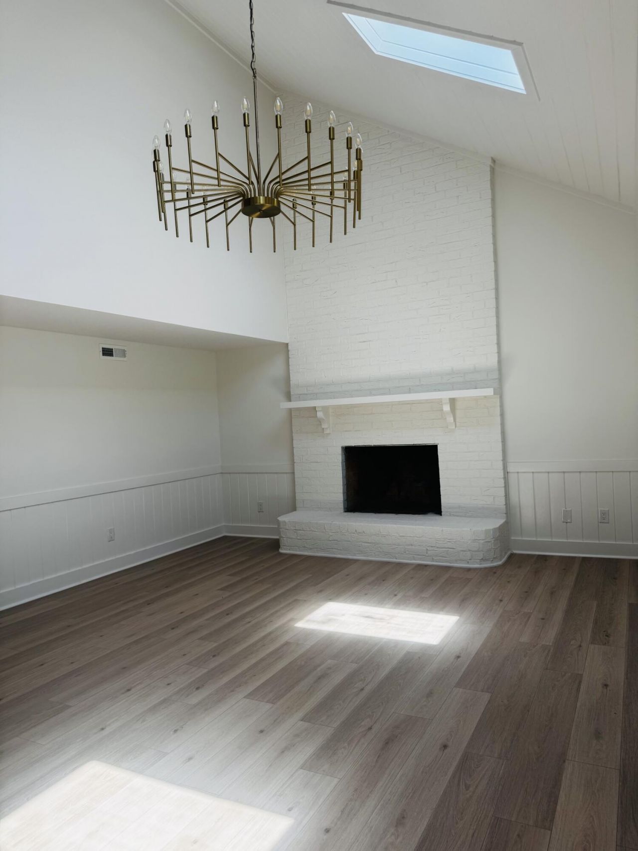 1154 Plantation Lane Photo 8