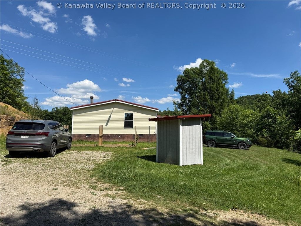 3262 Leatherwood Road, Elkview, WV 25045 Main Photo
