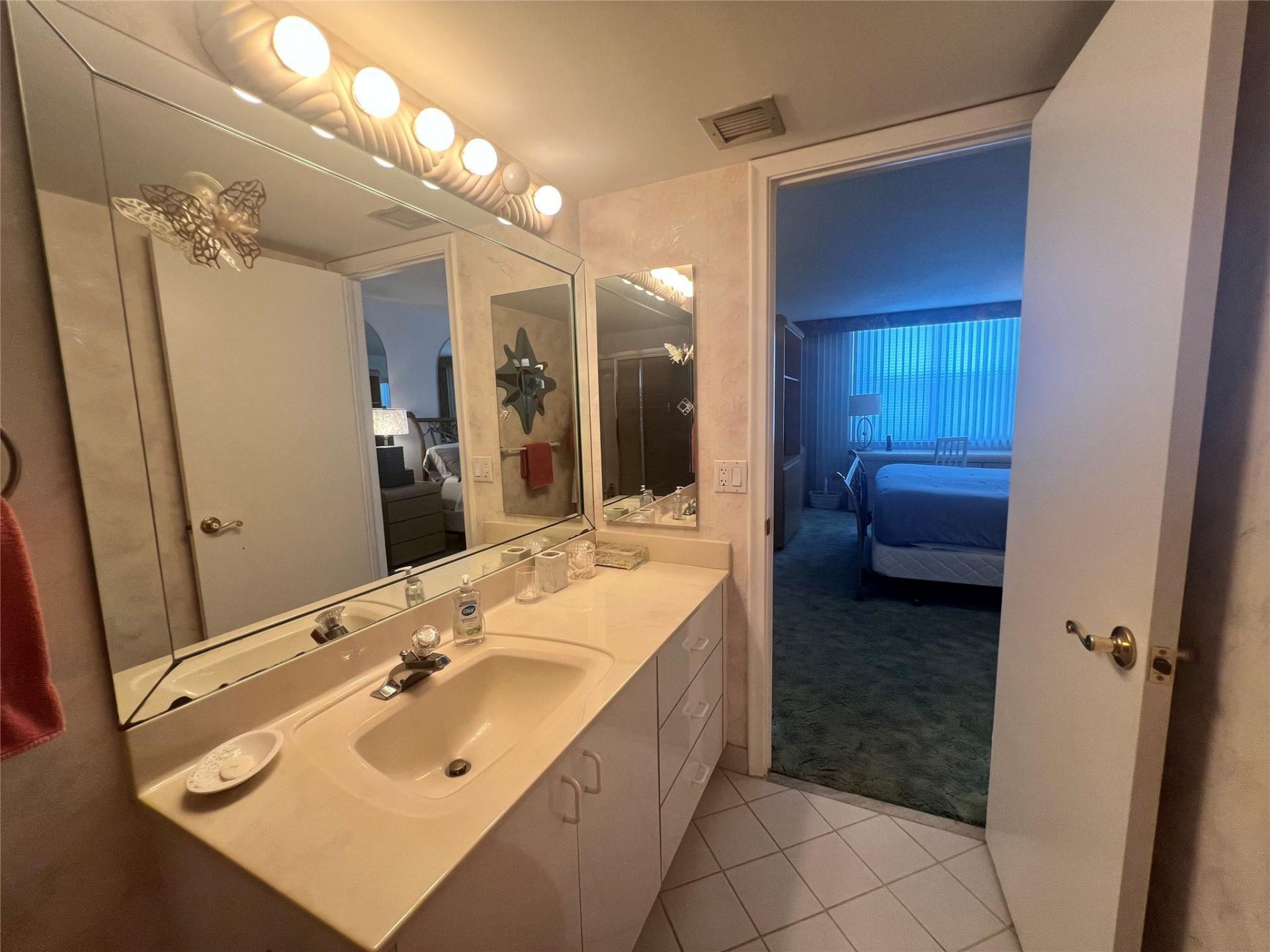 101 Briny Avenue, Unit 811, Pompano Beach, FL 33062 Photo