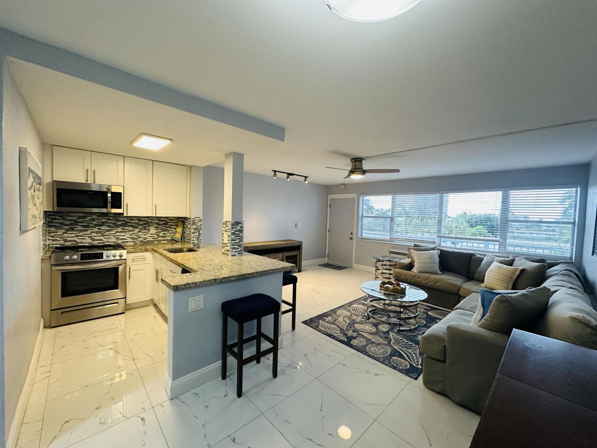 625 Antioch Avenue, Unit 407, Fort Lauderdale, FL 33304 Photo