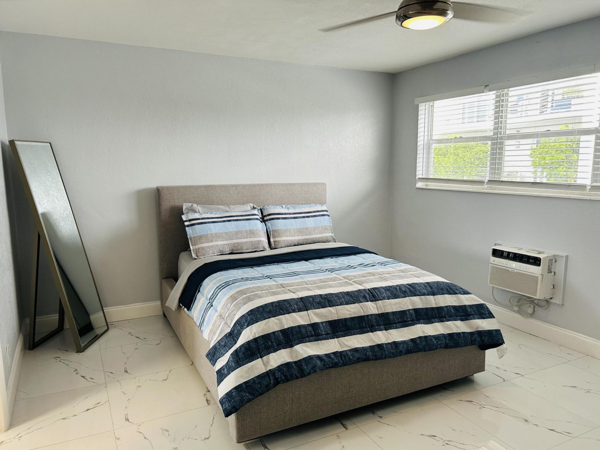 625 Antioch Avenue, Unit 407, Fort Lauderdale, FL 33304 Photo