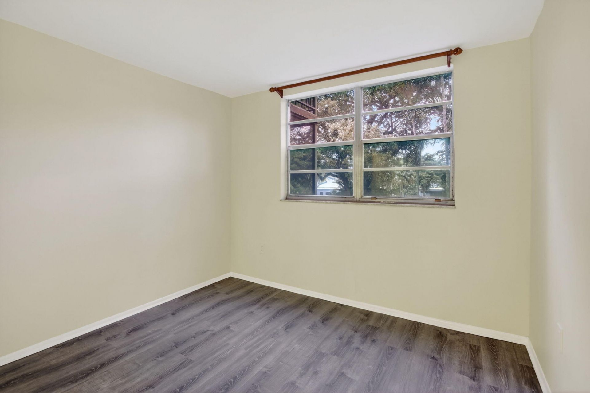 7300 NW 17th Street, Unit 207, Plantation, FL 33313 Photo