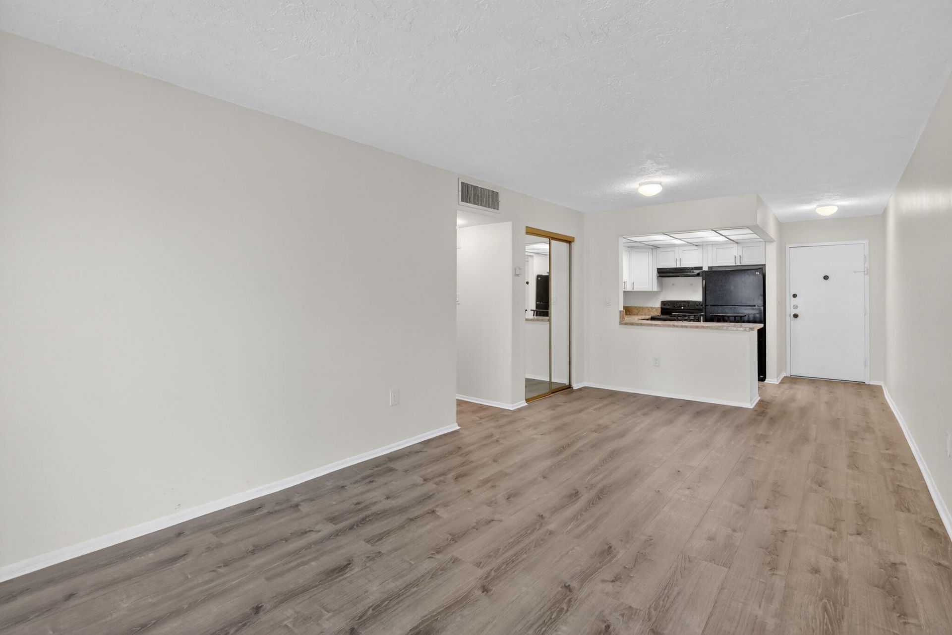 7300 NW 17th Street, Unit 207, Plantation, FL 33313 Photo