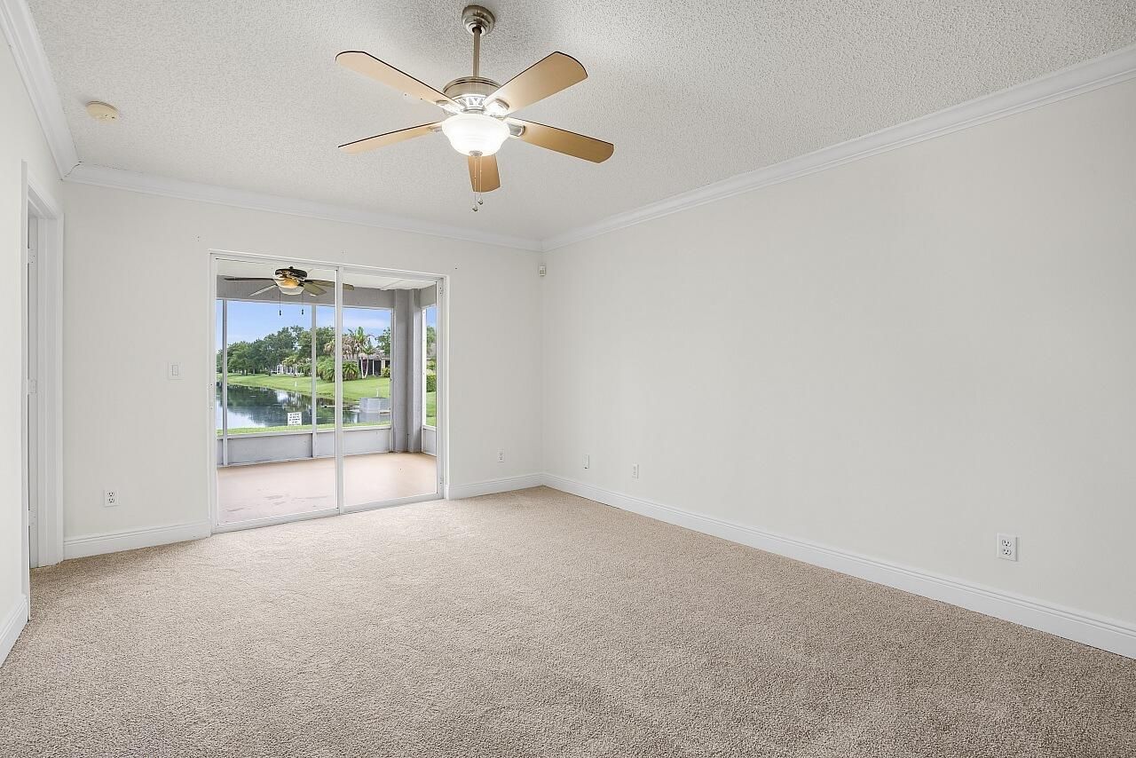 966 E 13th Square, Vero Beach, FL 32960 Photo