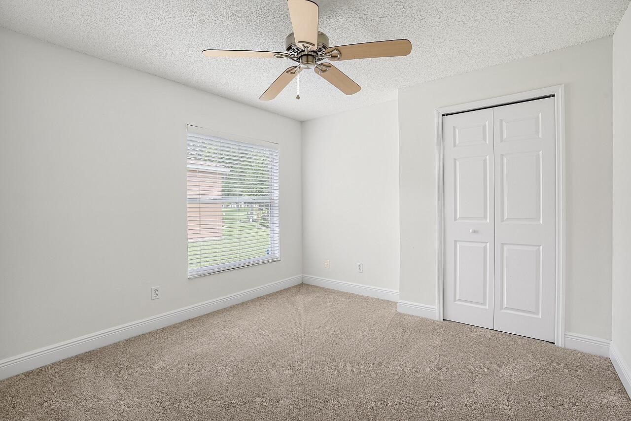 966 E 13th Square, Vero Beach, FL 32960 Photo
