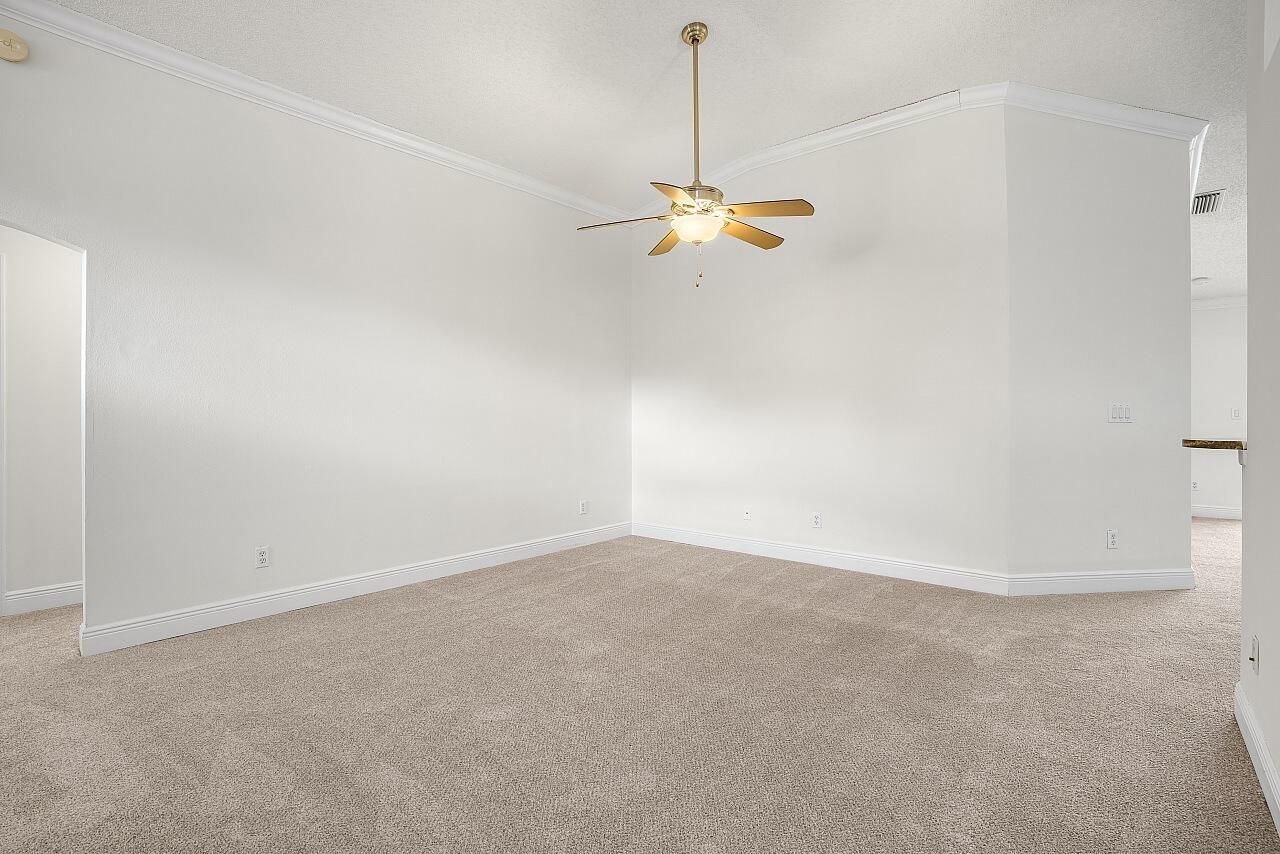 966 E 13th Square, Vero Beach, FL 32960 Photo