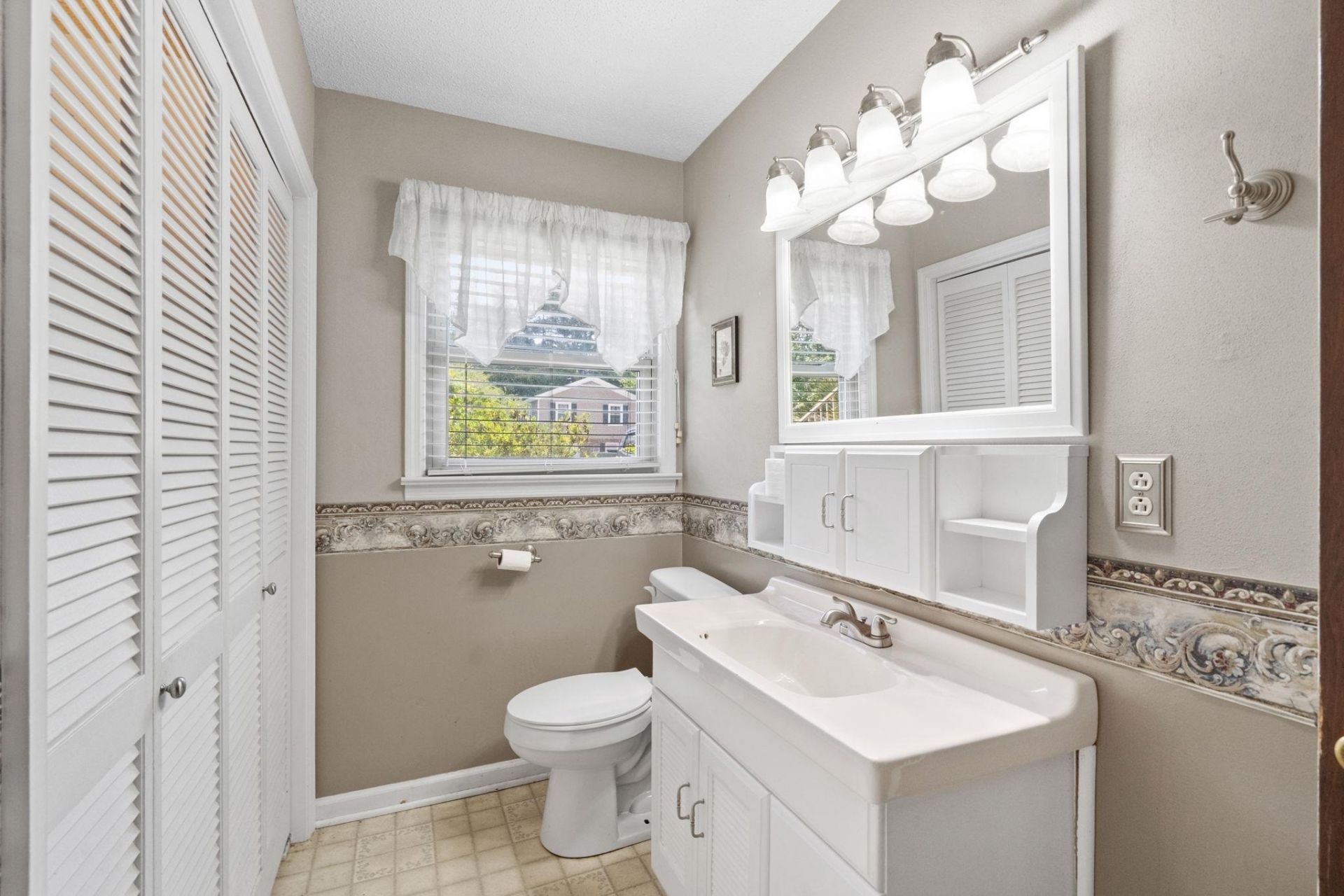 3905 Heron Circle  Photo 24