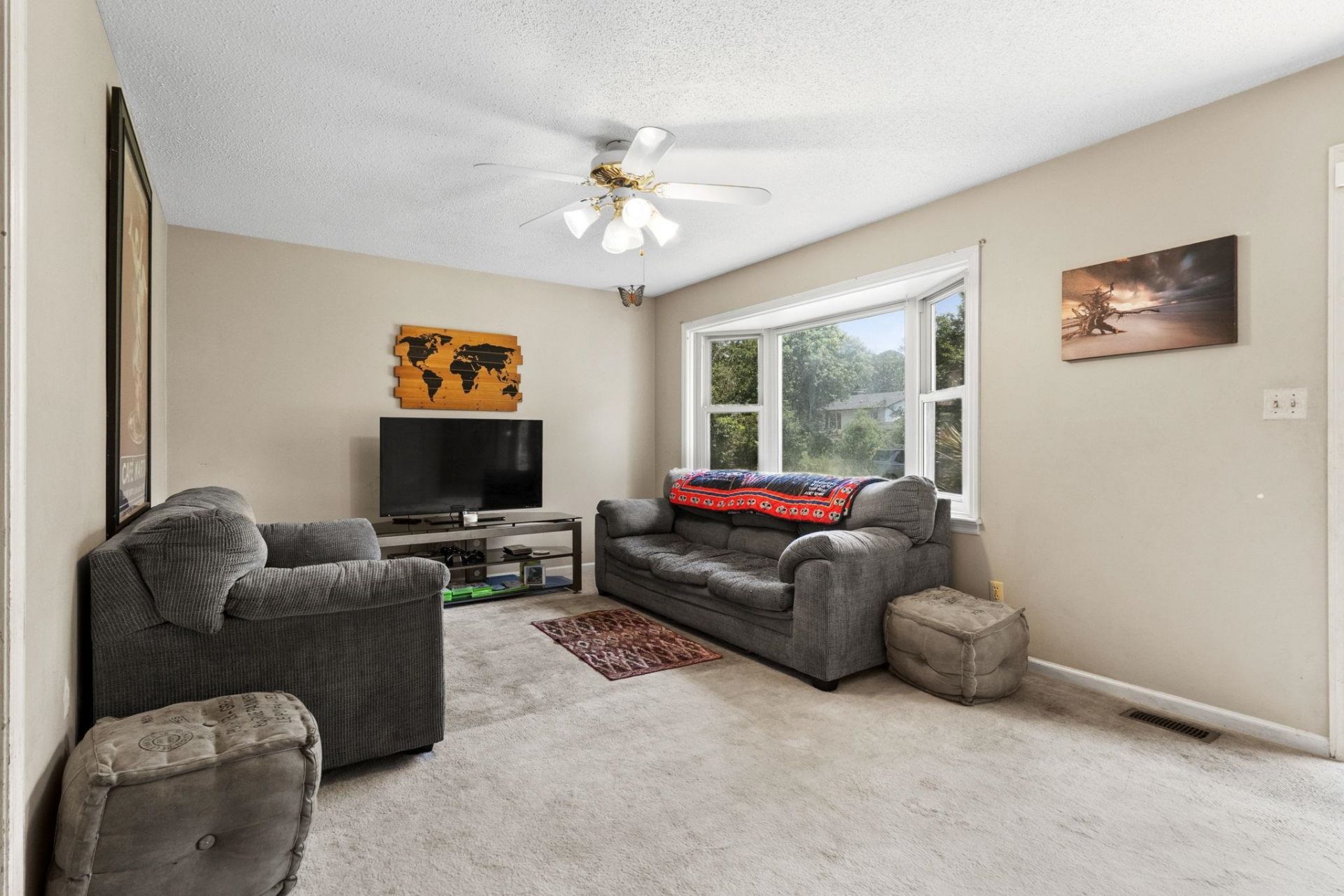 3905 Heron Circle  Photo 5