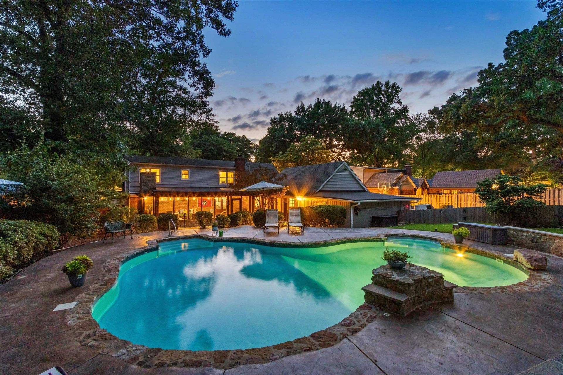 2066 Knoll Ln, Germantown, TN 38138 Main Photo