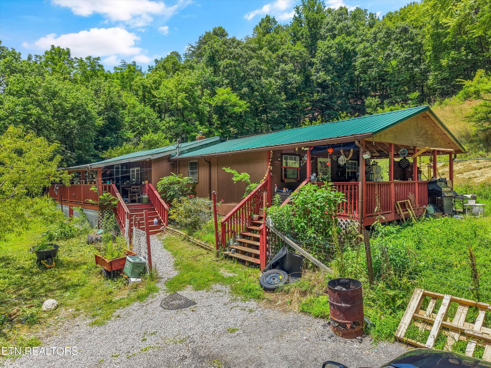 9122 Pickens Gap Rd, Knoxville, TN 37920 Main Photo