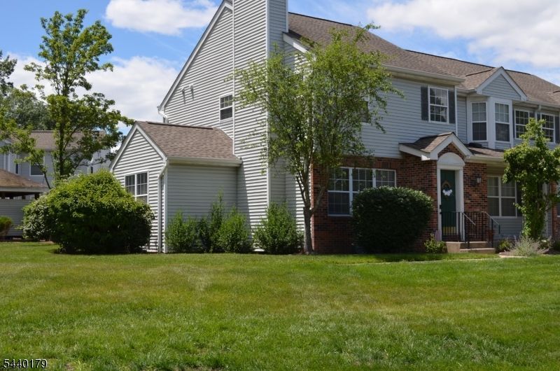 201 Appleton Way, Hanover, NJ 07981 Main Photo