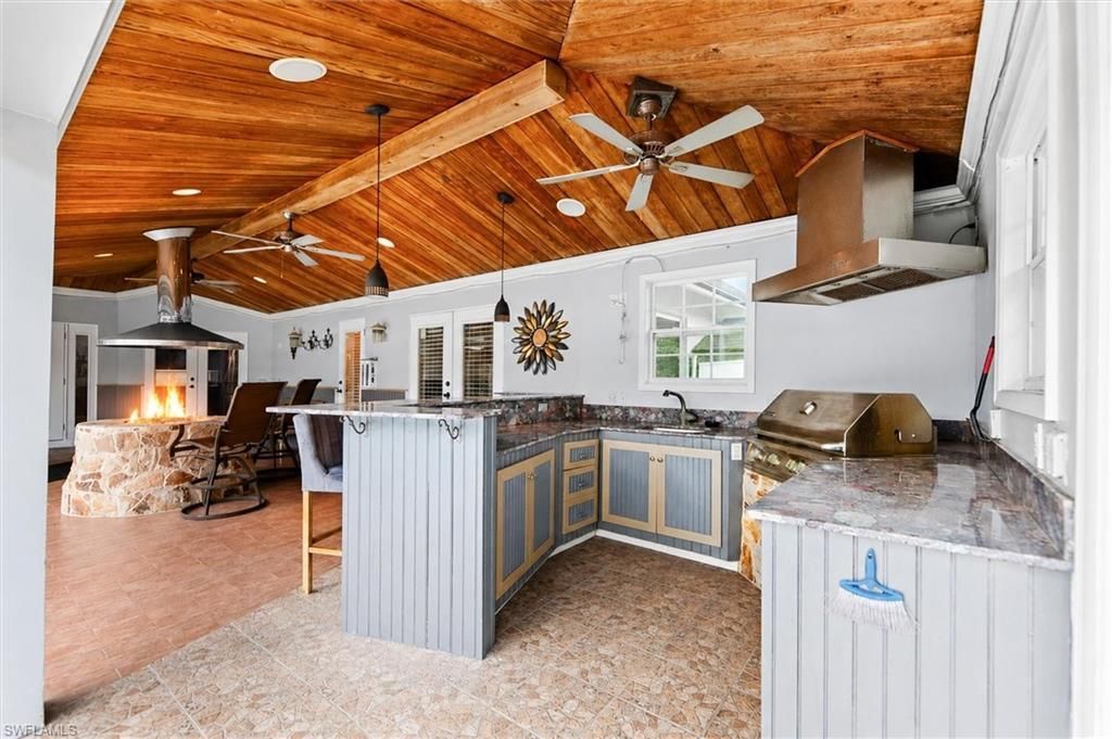 93 7th St, Bonita Springs, FL 34134 Photo