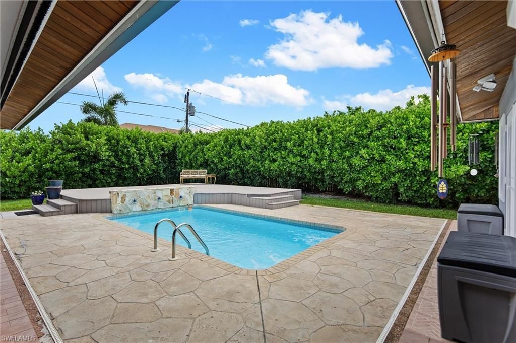93 7th St, Bonita Springs, FL 34134 Photo