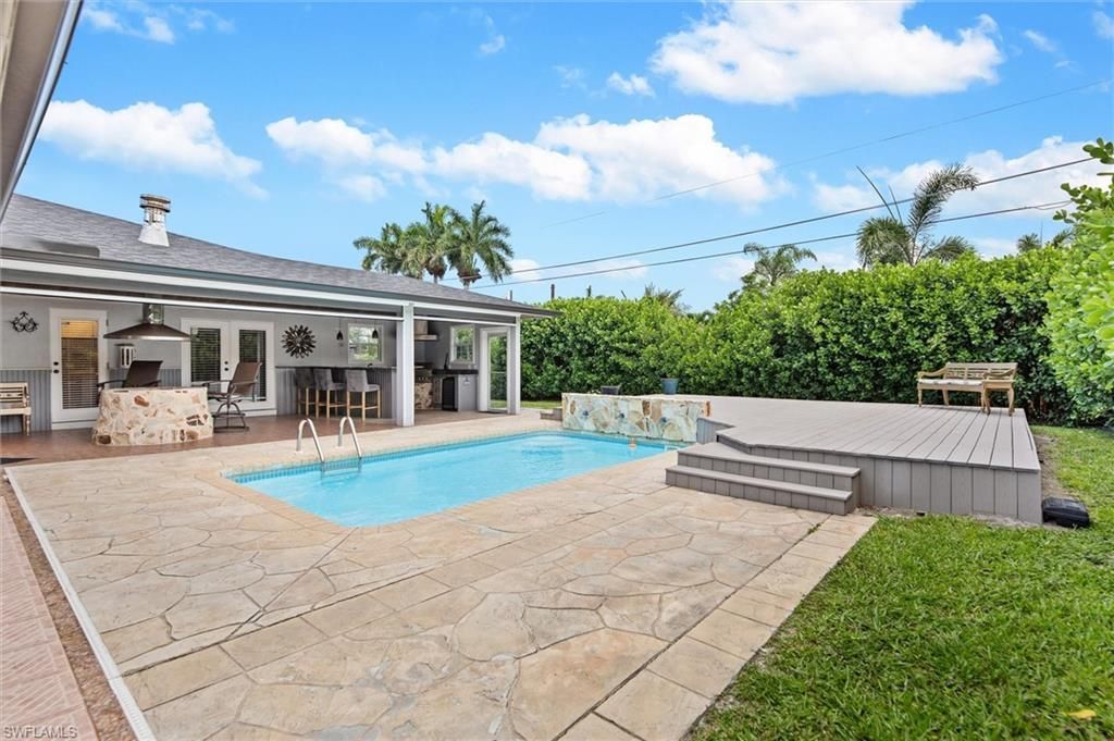 93 7th St, Bonita Springs, FL 34134 Photo
