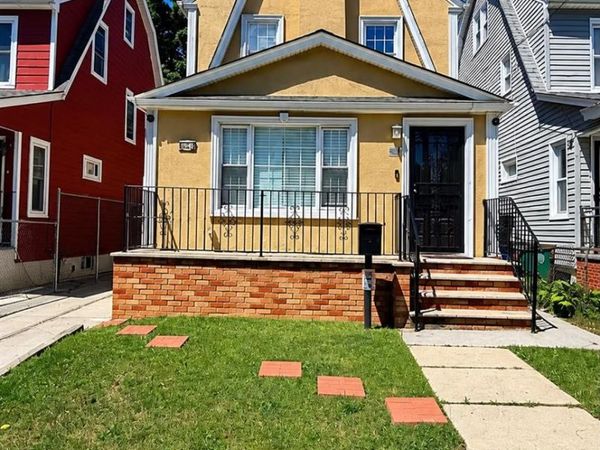 11306 201st Street, Saint Albans, NY 11412
