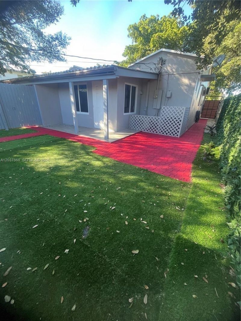 2434 Polk St, Hollywood, FL 33020 Photo