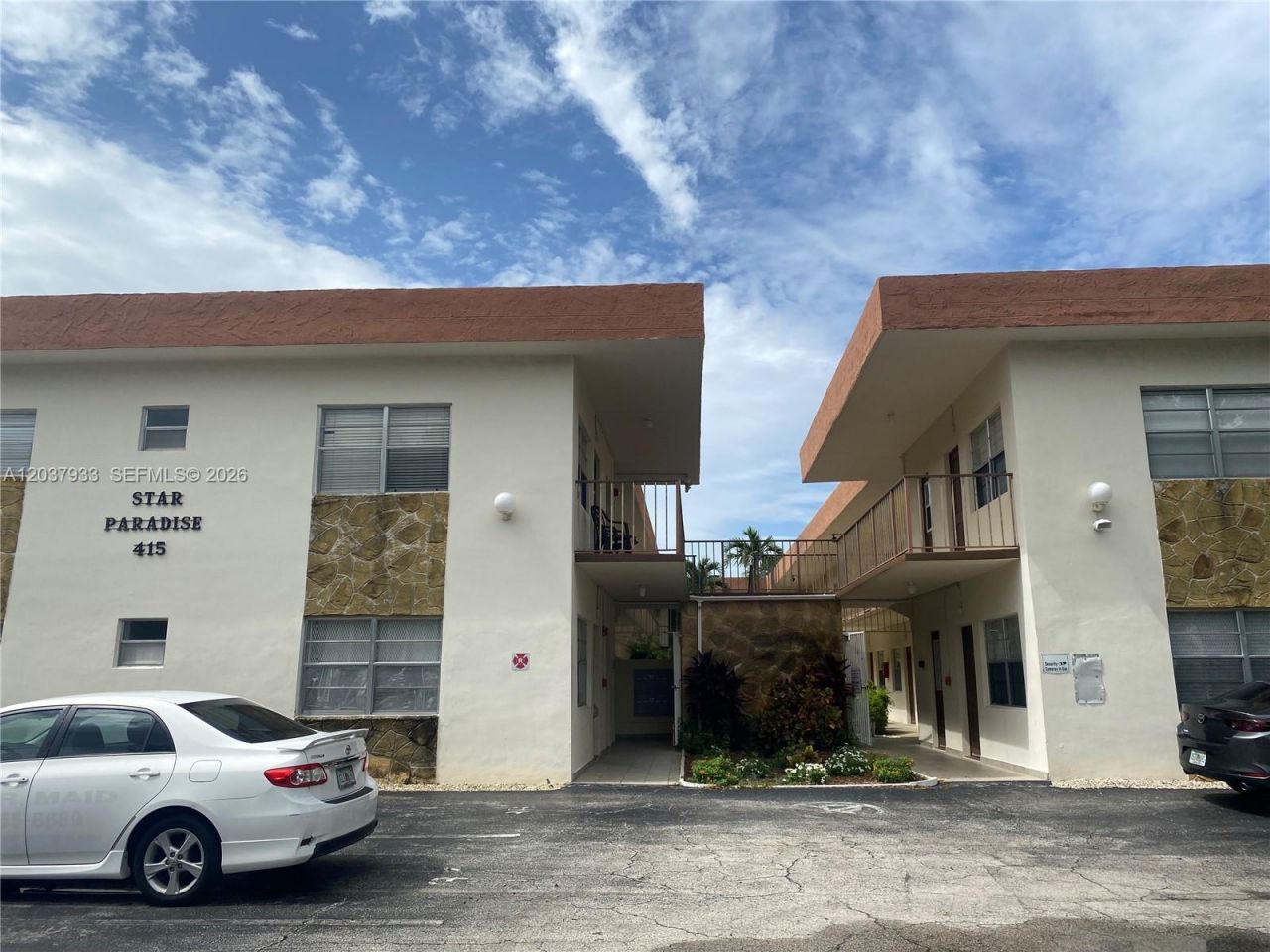 415 NE 2nd St, Unit 222, Hallandale Beach, FL 33009 Photo