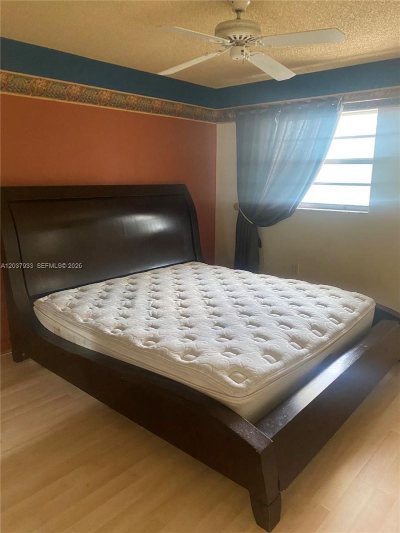 415 NE 2nd St, Unit 222, Hallandale Beach, FL 33009 Photo