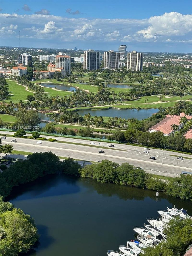 3530 Mystic Pointe Dr, Unit 3208, Aventura, FL 33180 Photo