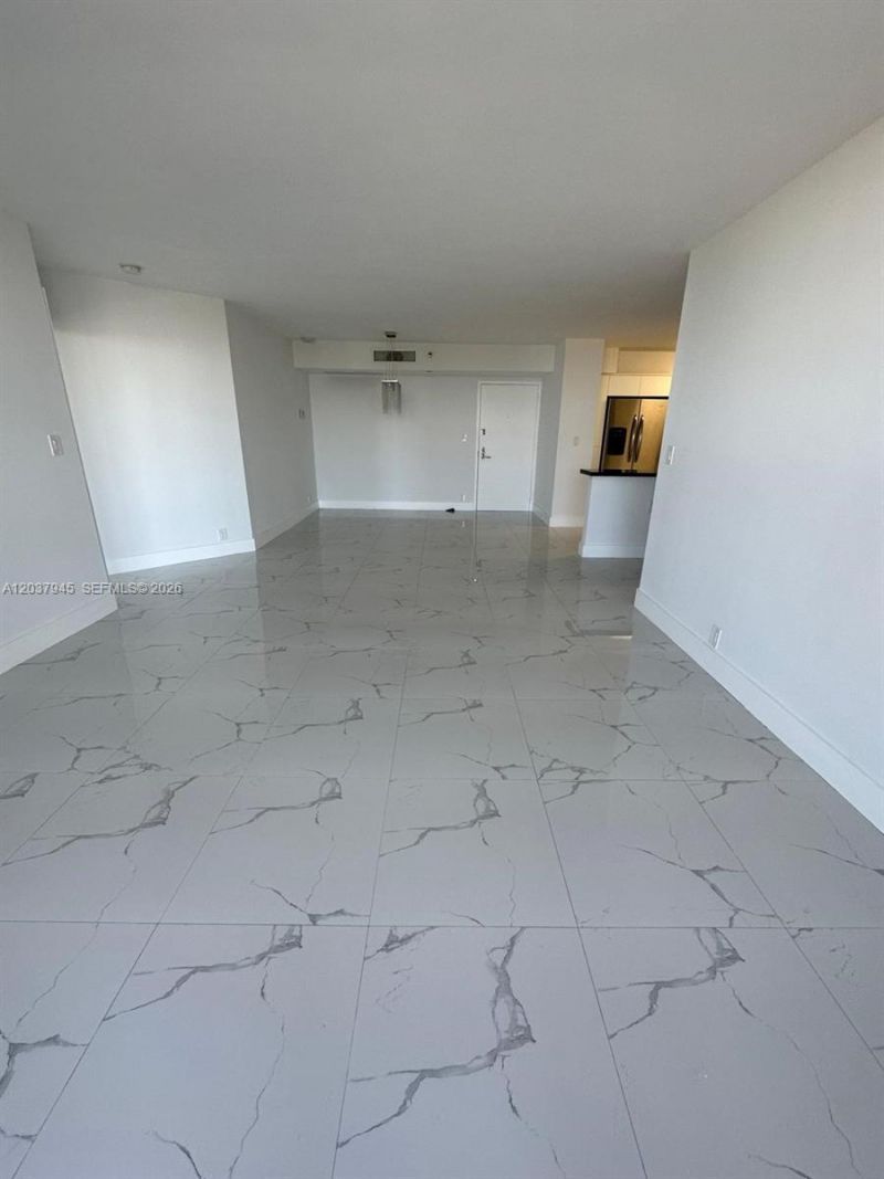 3530 Mystic Pointe Dr, Unit 3208, Aventura, FL 33180 Photo