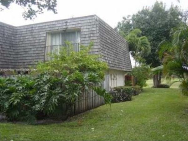 2060 SW 90th Ave , Unit A-18, Davie, FL 33324