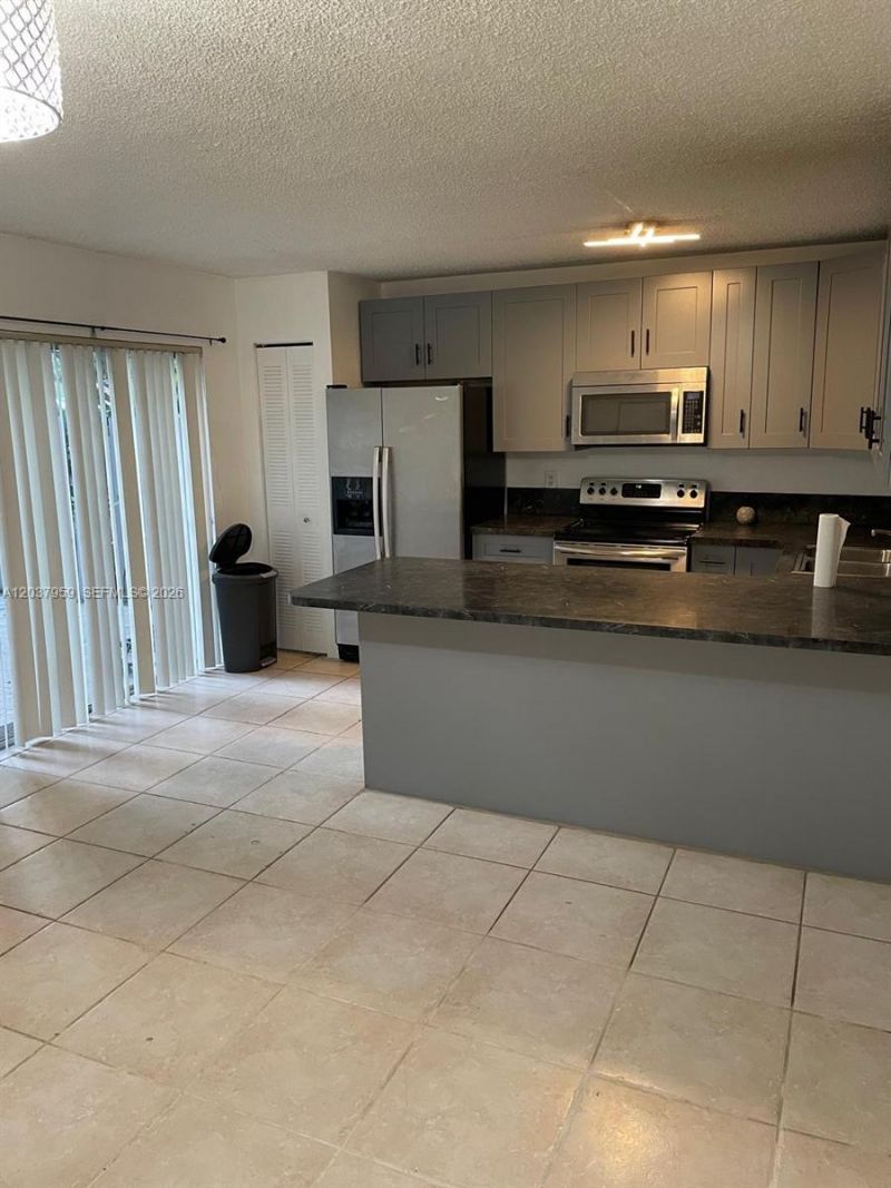 2060 SW 90th Ave , Unit A-18, Davie, FL 33324 Photo