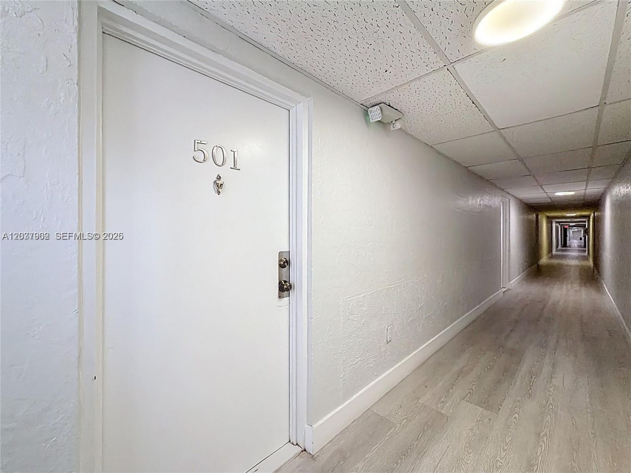 17560 Atlantic Blvd , Unit 501, Sunny Isles Beach, FL 33160 Photo