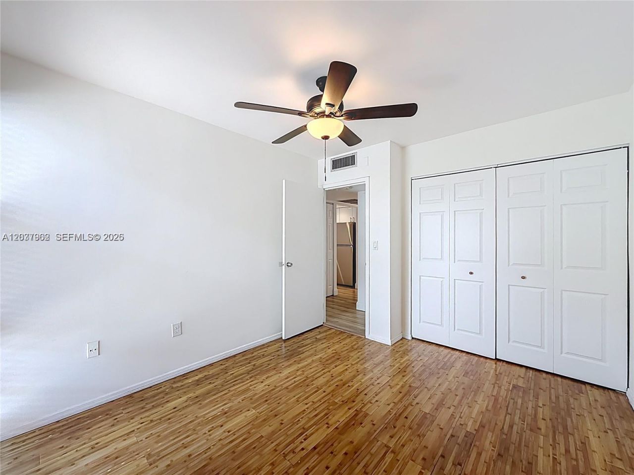 17560 Atlantic Blvd , Unit 501, Sunny Isles Beach, FL 33160 Photo