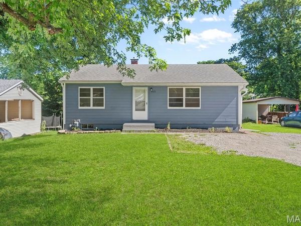9123 Summit Drive , Fairview Heights, IL 62208